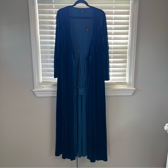 NWT Lulus Velvet Wrap Maxi Dress - Picture 5 of 9